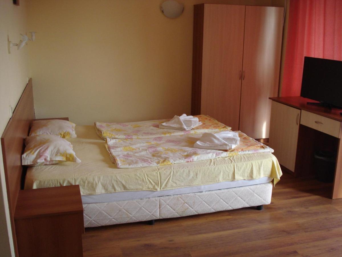 Apart Hotel Primavera 2 Primorsko Room photo